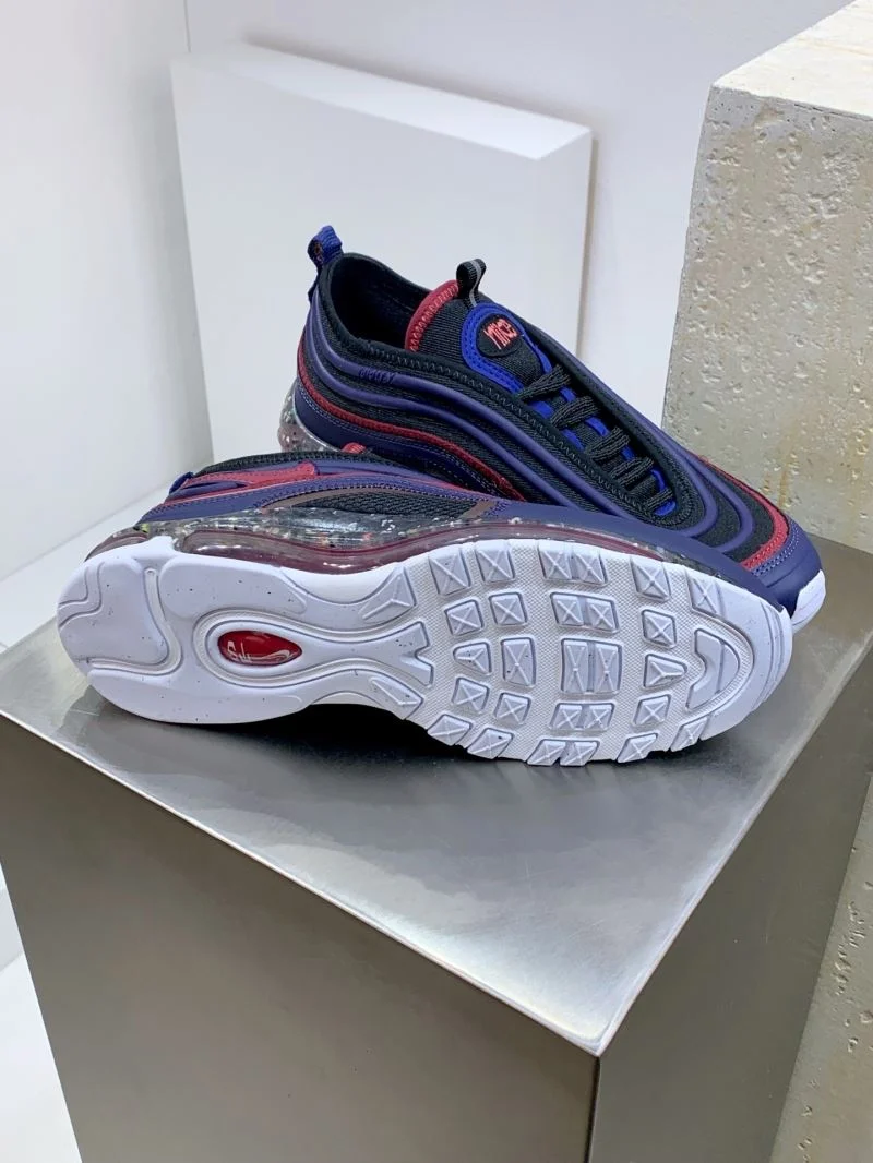Sporty Nike Air Max Shoes 33399