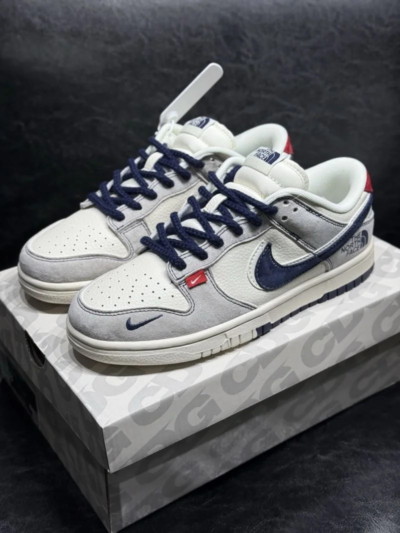 Fashionable Nike Dunk Shoes 33469
