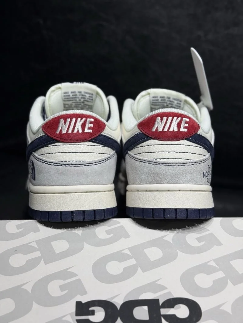 Fashionable Nike Dunk Shoes 33469