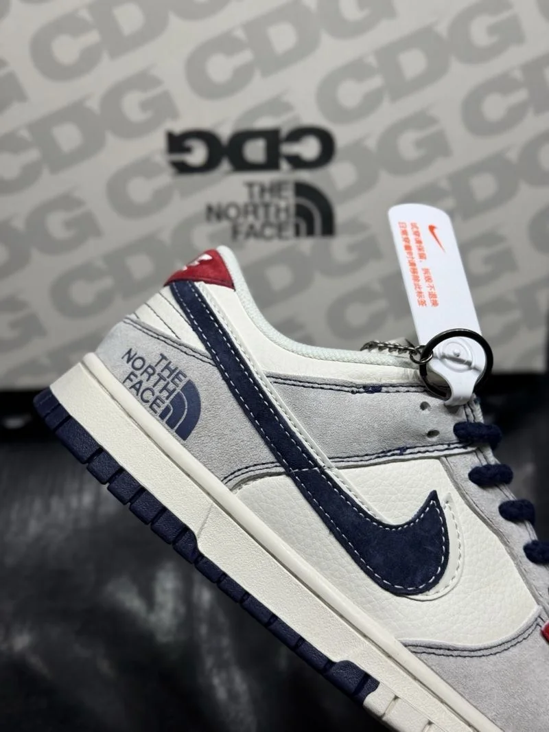 Fashionable Nike Dunk Shoes 33469