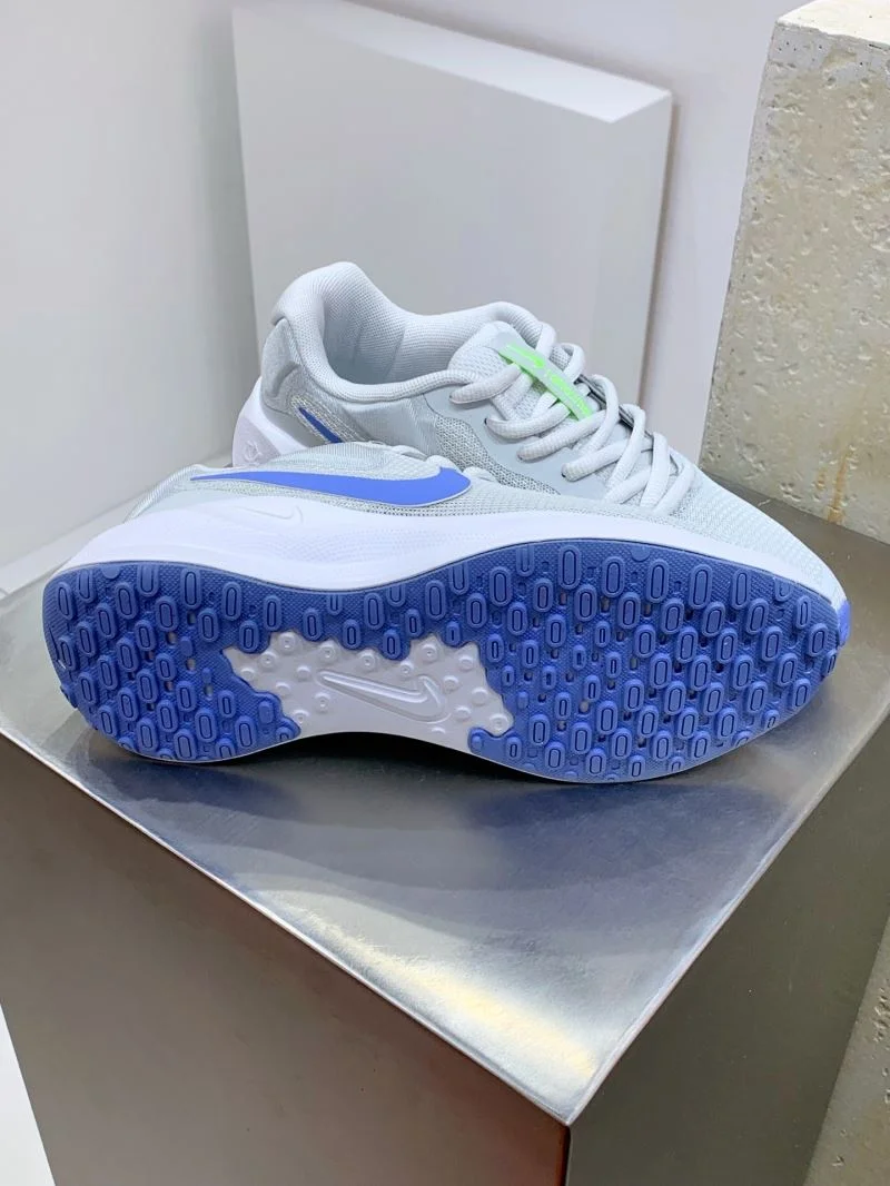 Nike Other Shoes RelaxedFit 33378