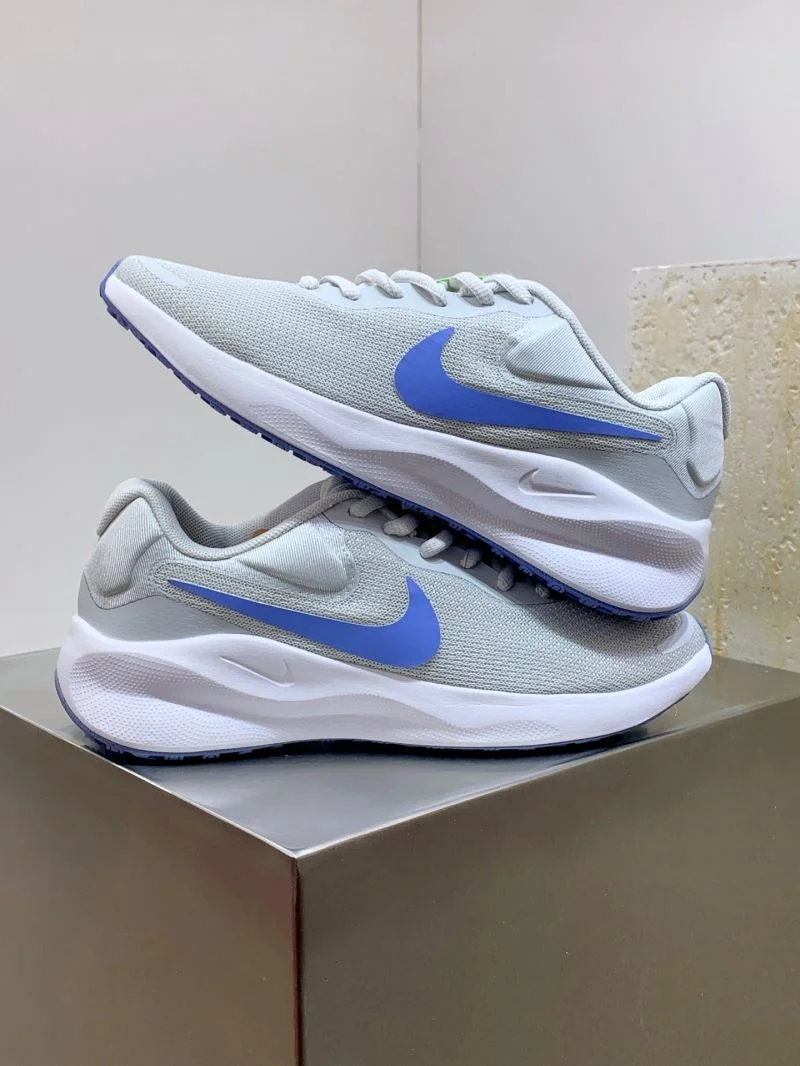 Nike Other Shoes RelaxedFit 33378