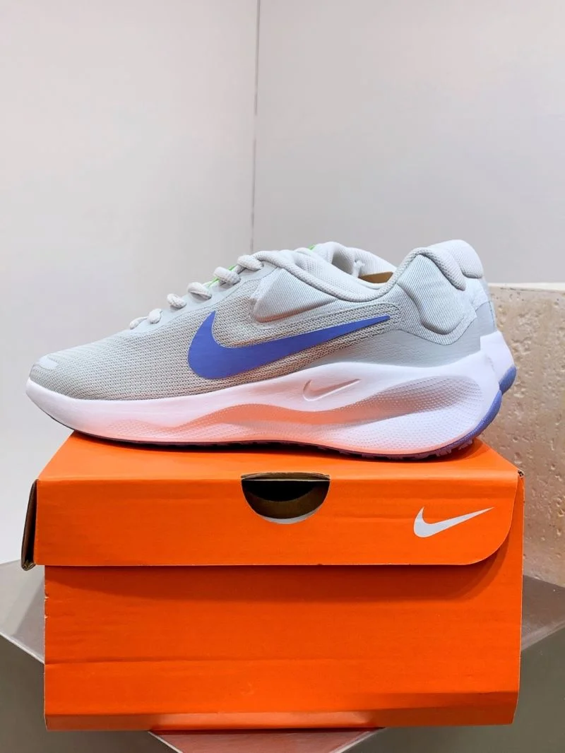 Nike Other Shoes RelaxedFit 33378