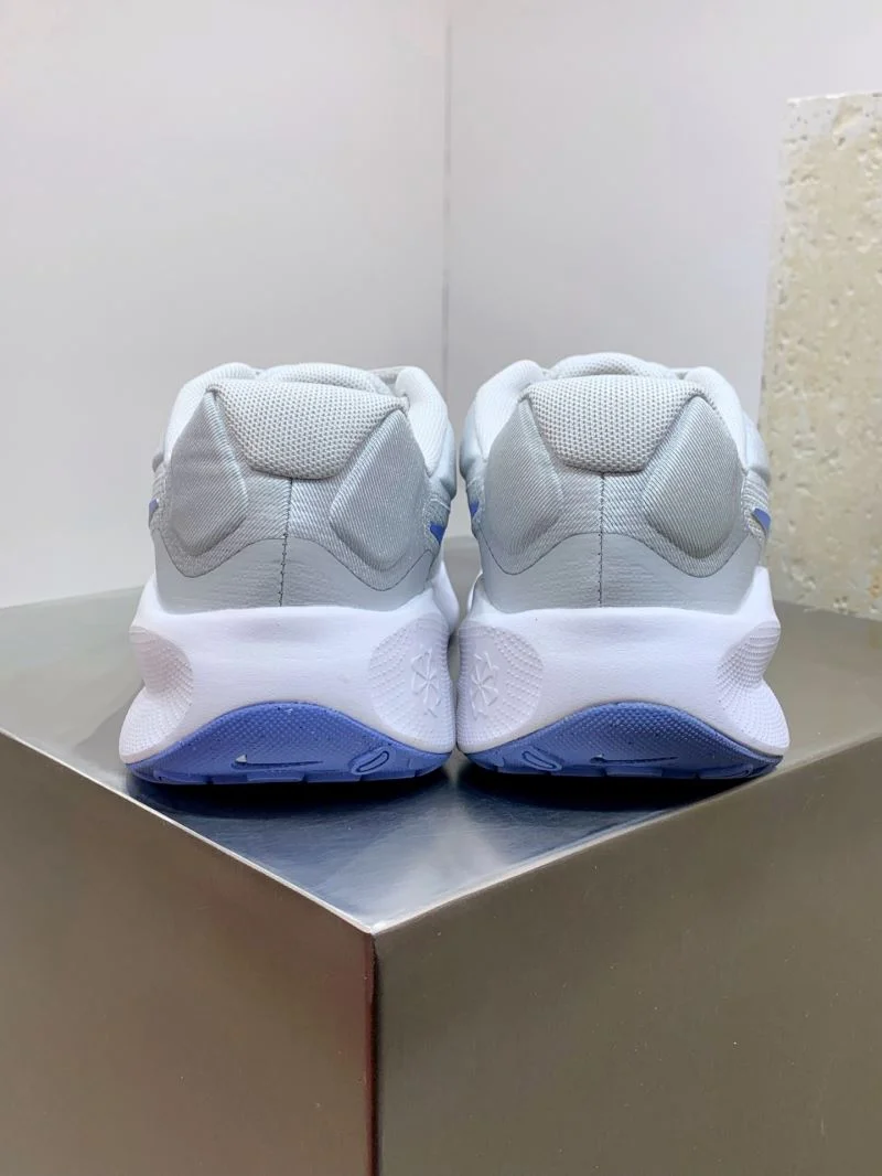 Nike Other Shoes RelaxedFit 33378