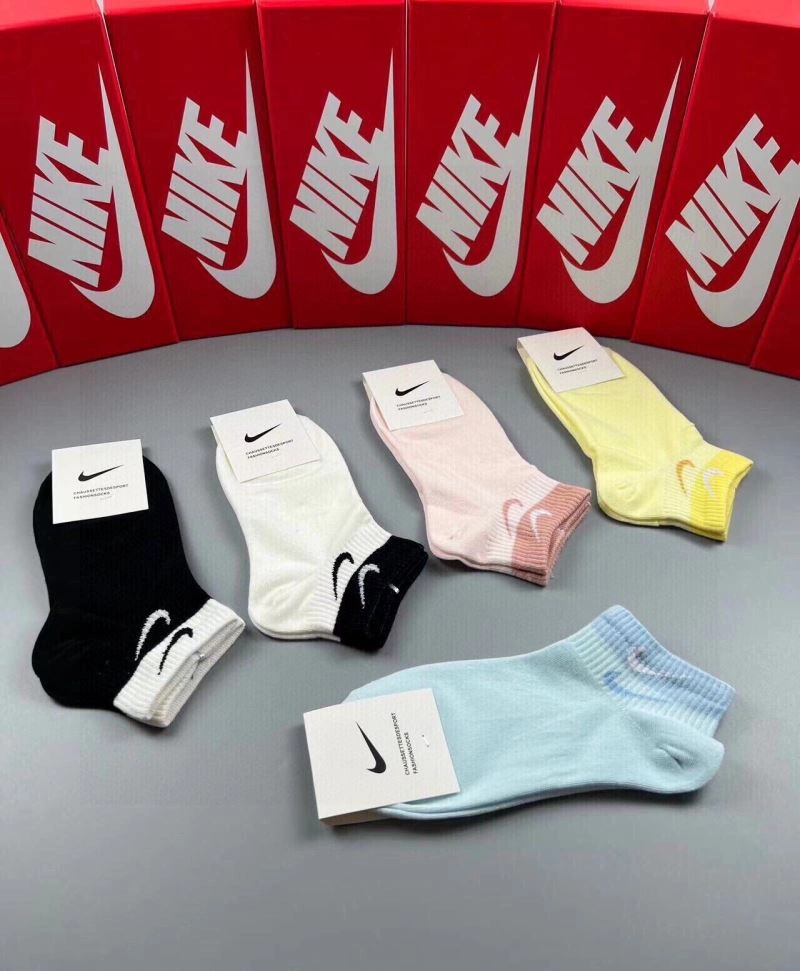 WrinkleFree Nike Socks 273460