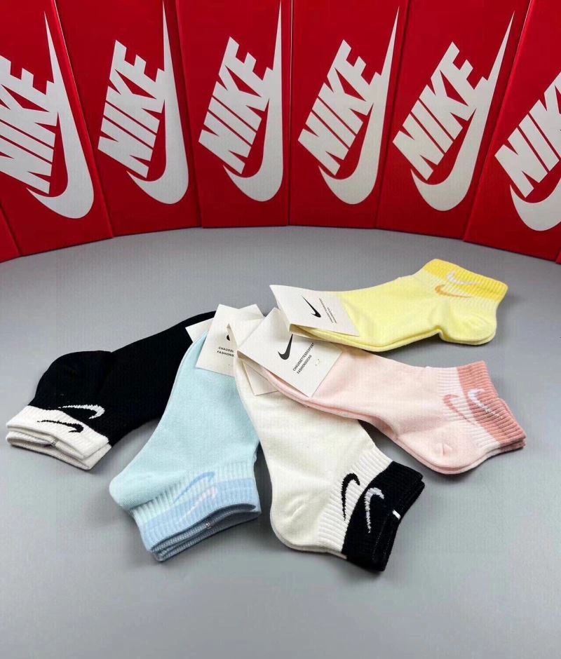WrinkleFree Nike Socks 273460