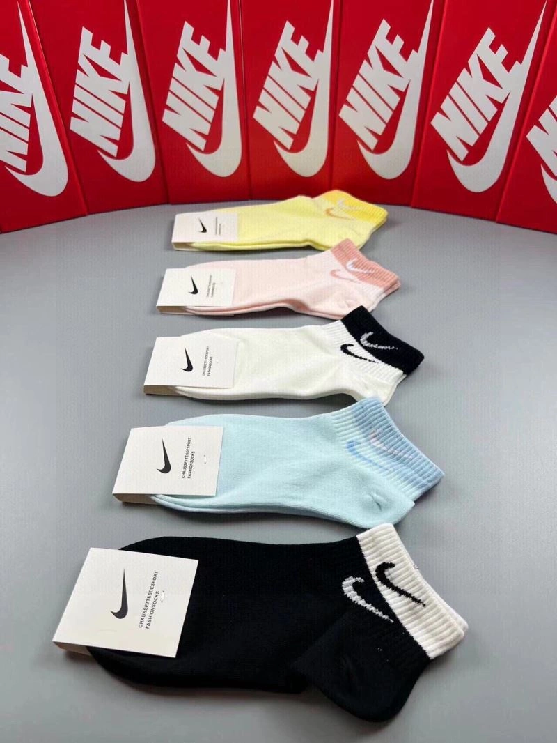 WrinkleFree Nike Socks 273460