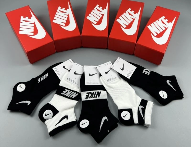 Sustainable Nike Socks 274589