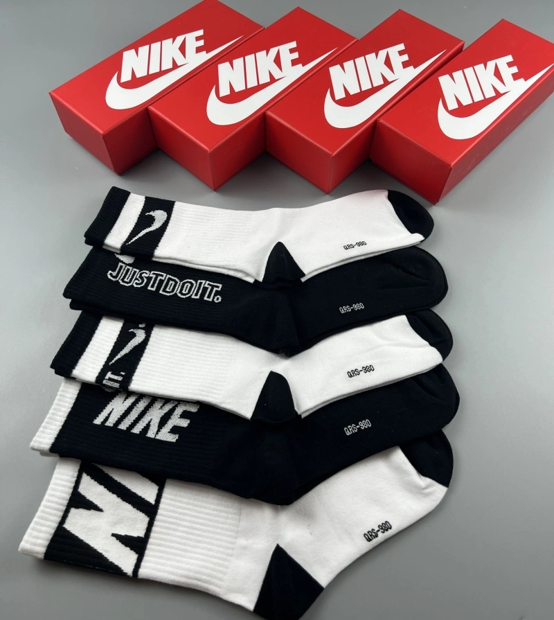 Trendsetting Nike Socks 274433
