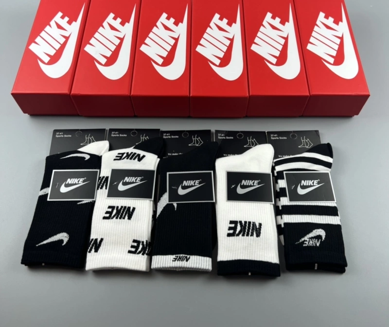 Classic Nike Socks 274431