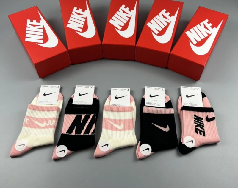 SoftTouch Nike Socks 274428
