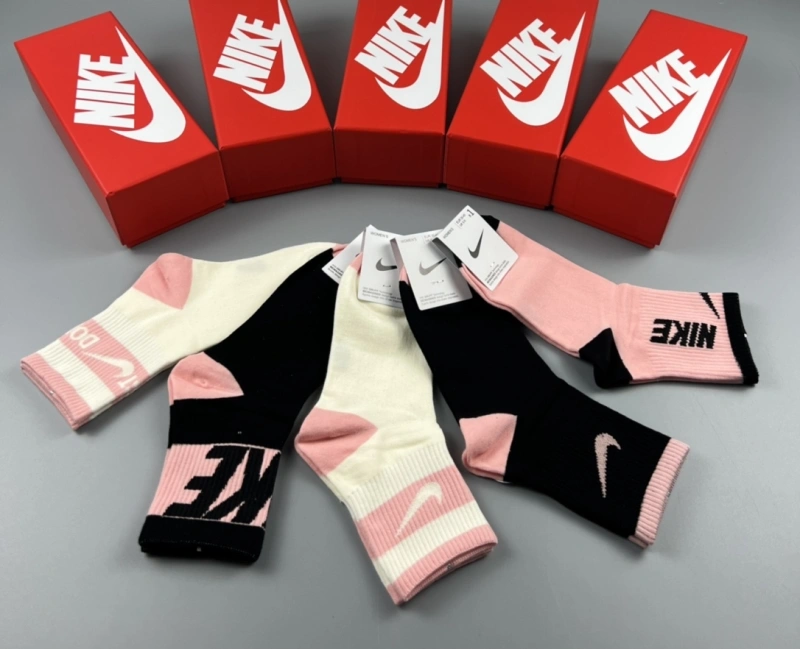 SoftTouch Nike Socks 274428