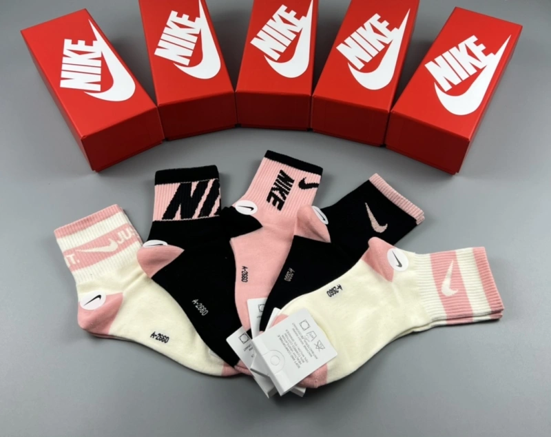 SoftTouch Nike Socks 274428