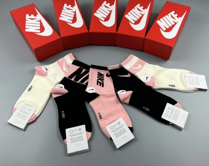 SoftTouch Nike Socks 274428