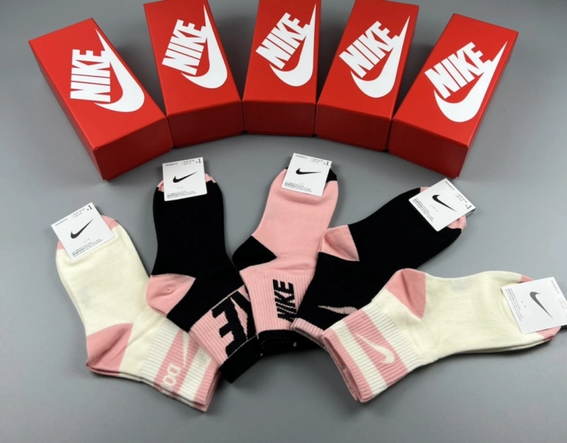 SoftTouch Nike Socks 274428