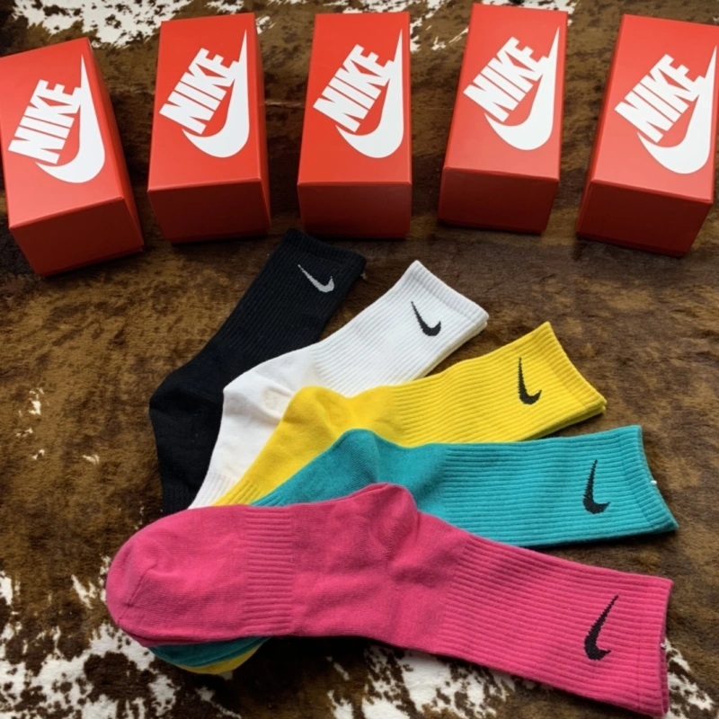 TimelessDesign Nike Socks 274116