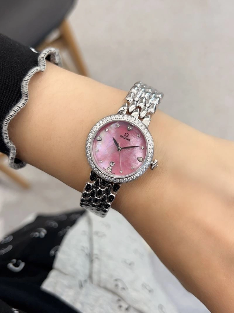Snug OMEGA Watches 193943