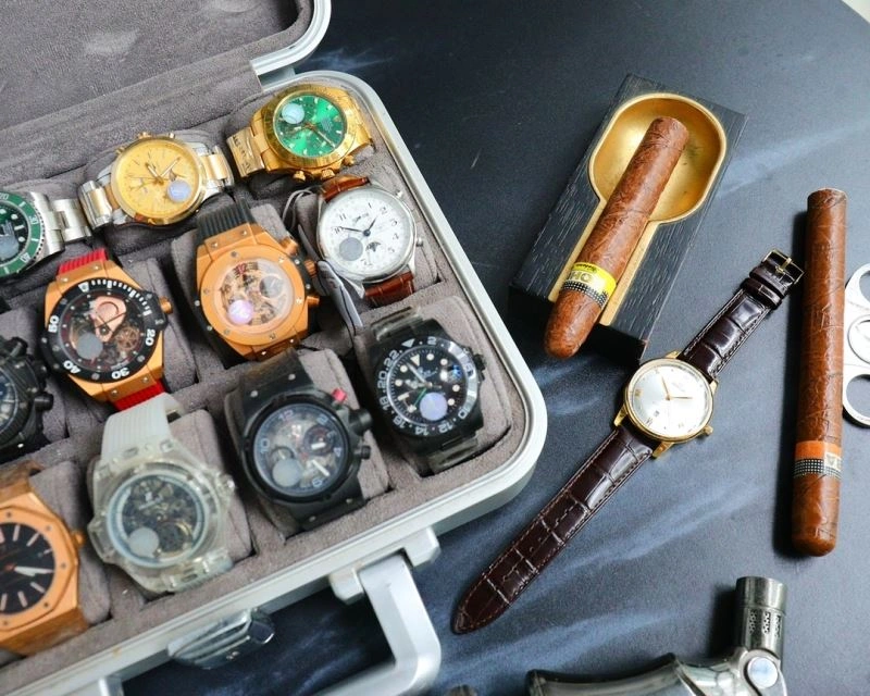 OMEGA Watches Bright 193696