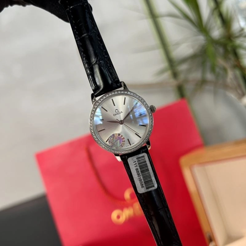 OMEGA Watches FashionForward 193686