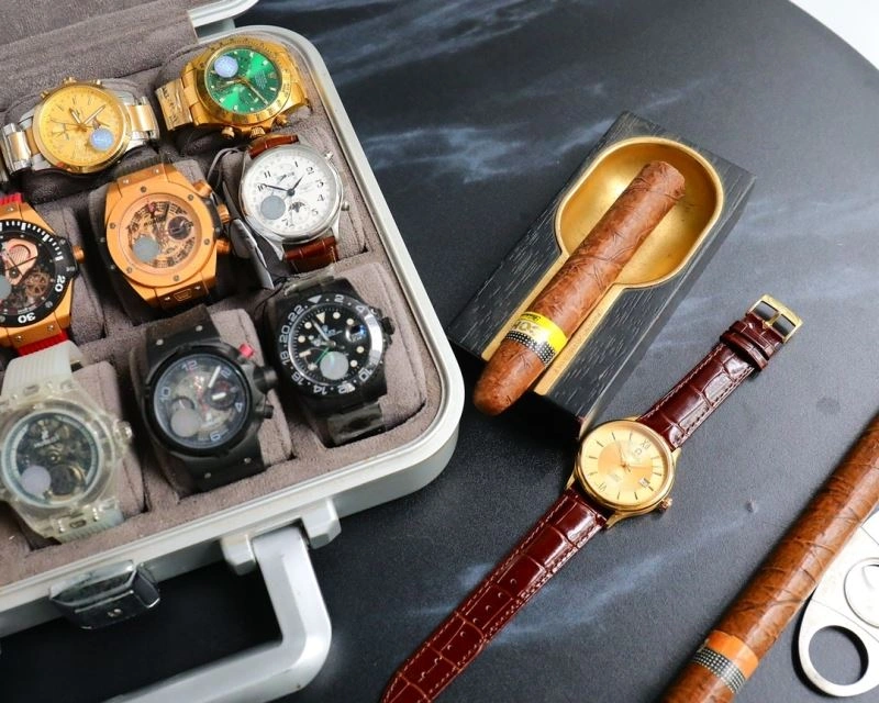 SunProtective OMEGA Watches 193180