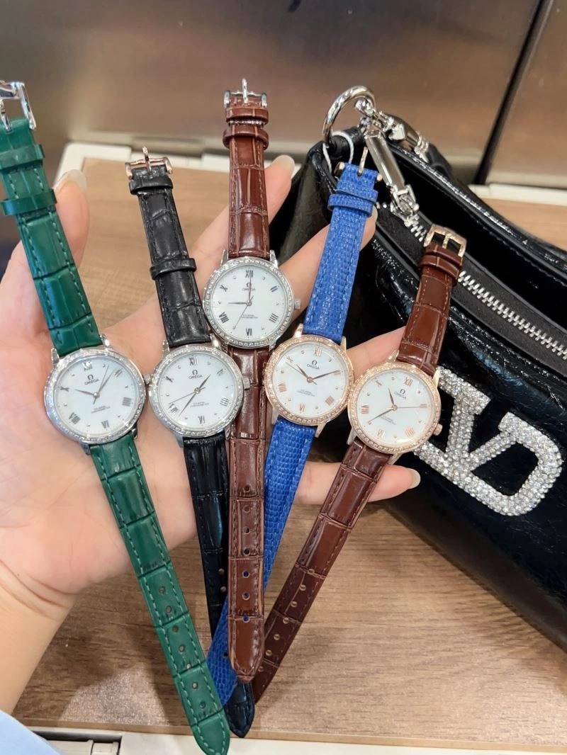OMEGA Watches ZipUp 191113
