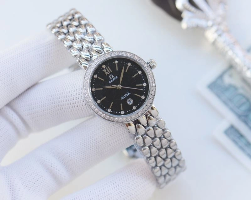 Snug OMEGA Watches 191028