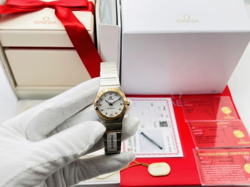 OMEGA Watches Stretchable 190724