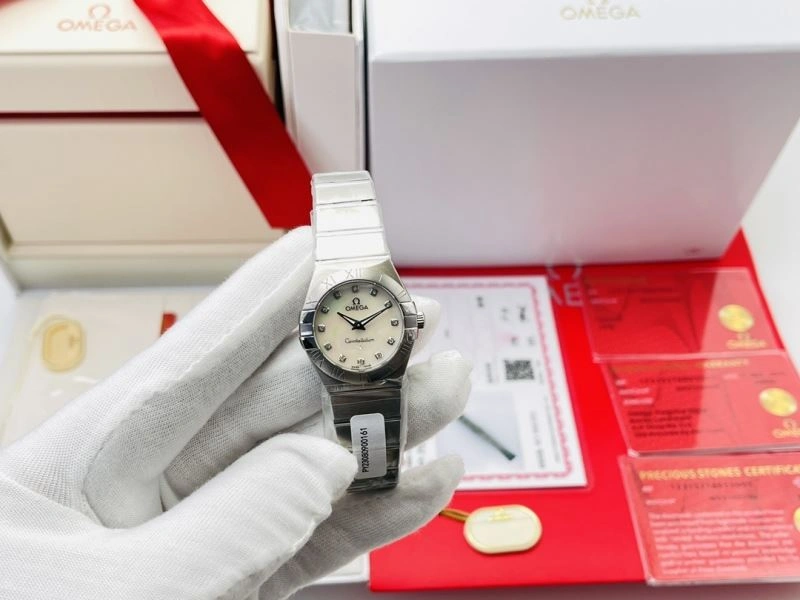 OMEGA Watches Refined 190719