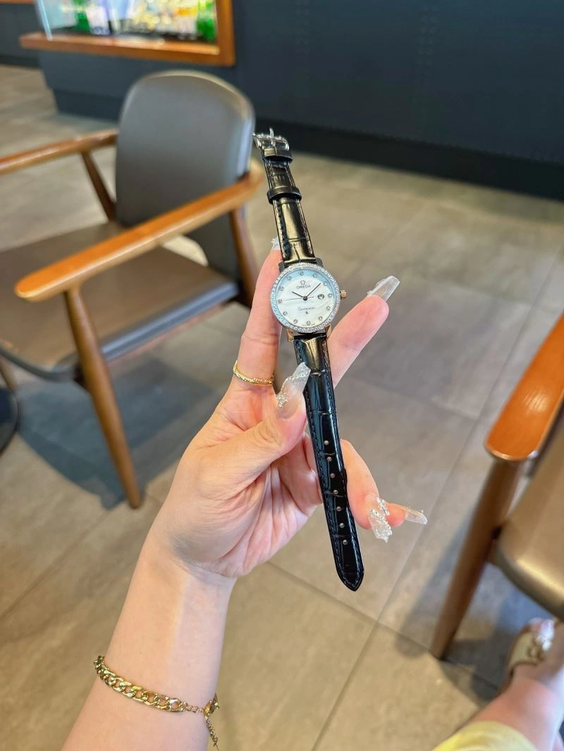 Contemporary OMEGA Watches 190461