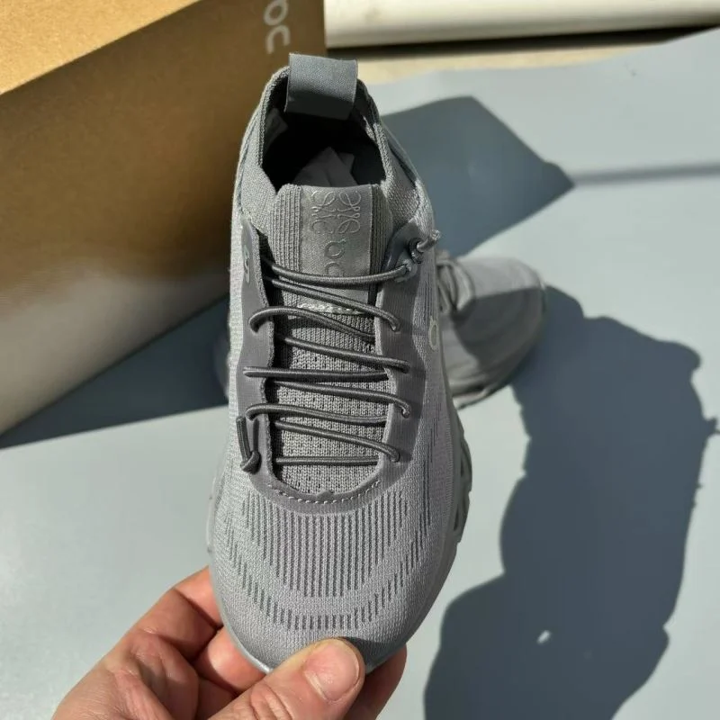 ON SHOES Youthful 29189