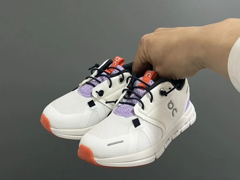 ON SHOES Bold 28600