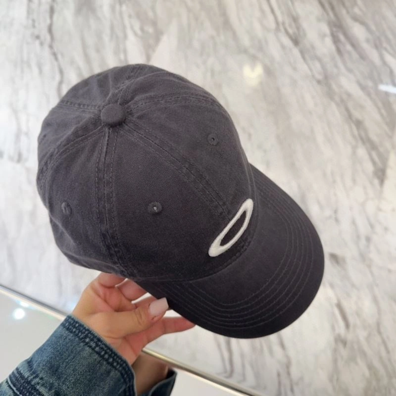 Youthful Oakley Caps 257298