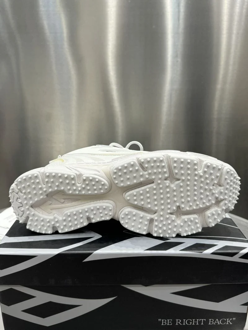 Off White Shoes Trendsetting 4215