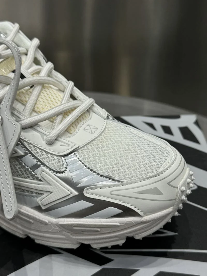 Off White Shoes Trendsetting 4215