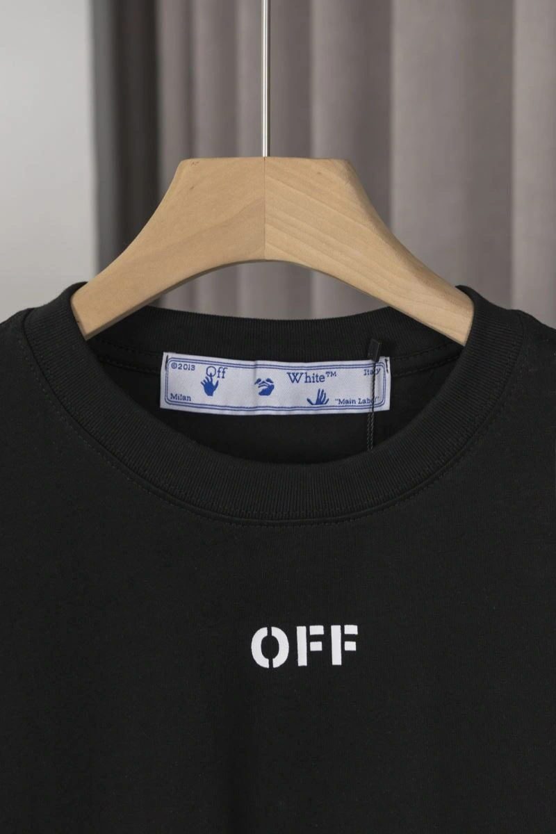 Versatile Off White T-Shirts 146788