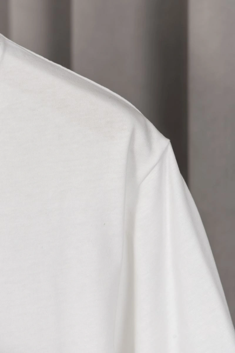 Versatile Off White T-Shirts 146788