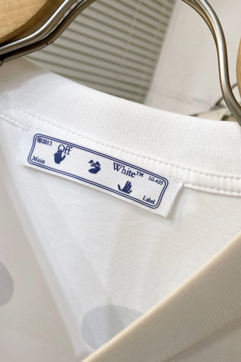 FlexibleFit Off White T-Shirts 146761