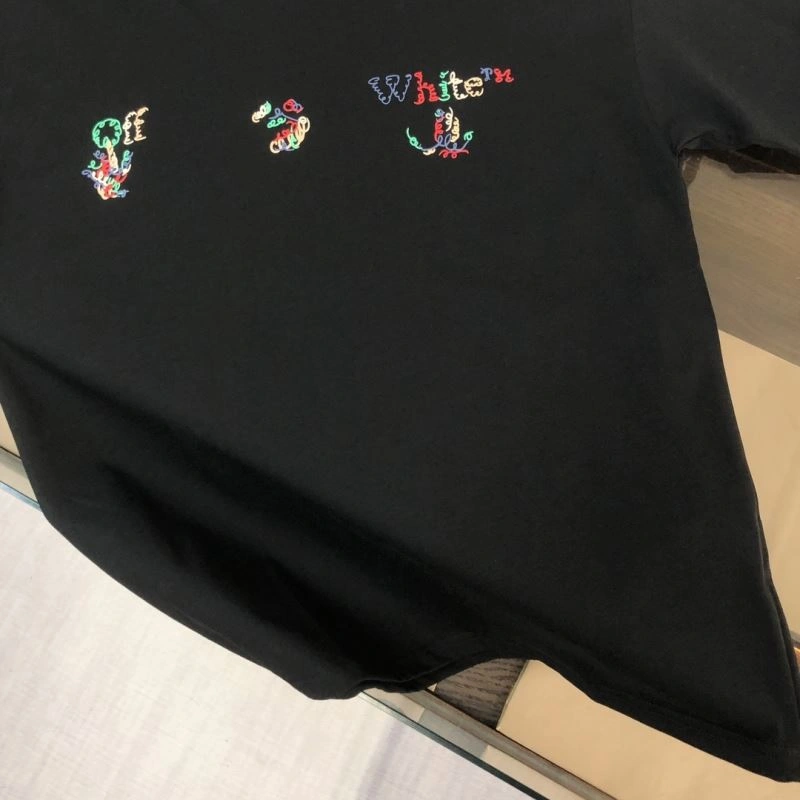 Bold Off White T-Shirts 146748