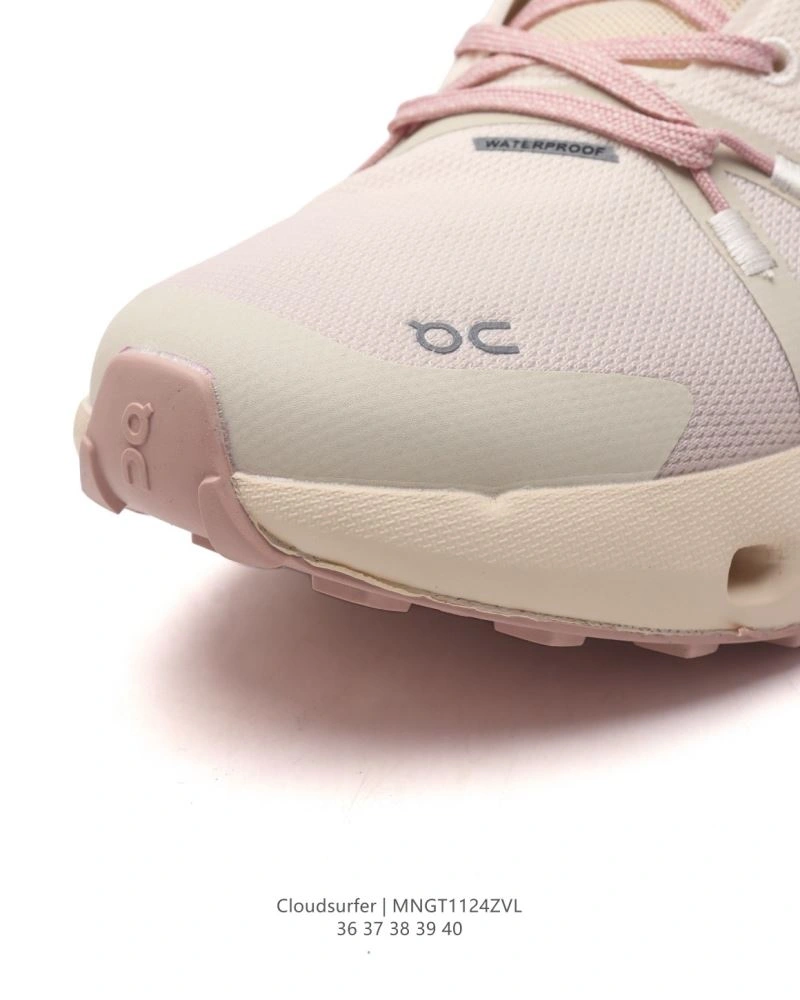 On Running Shoes RelaxedFit 3083