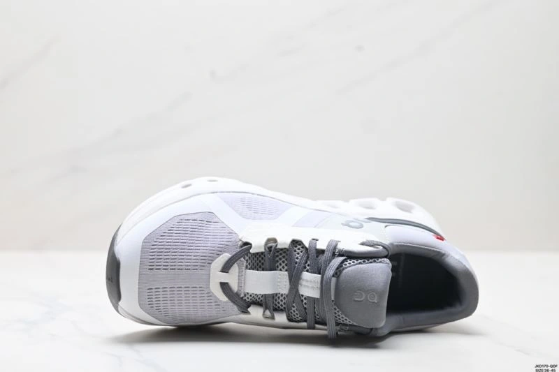 On Running Shoes EasyMatch 3072