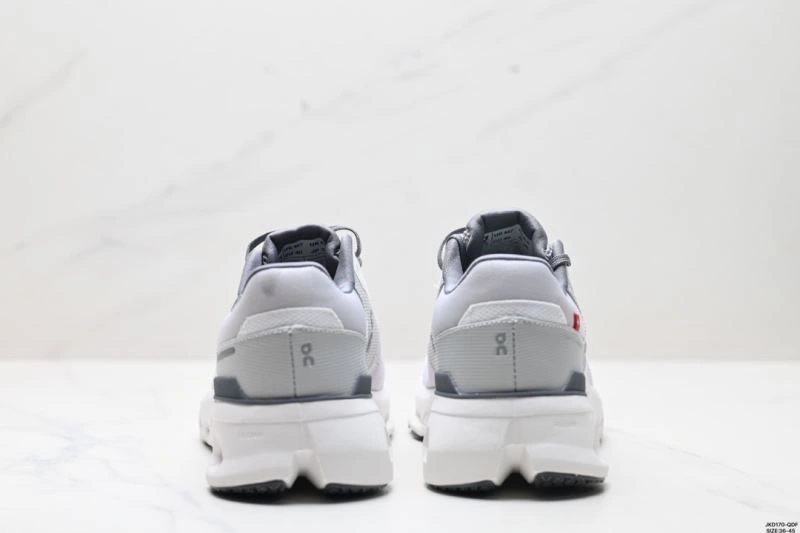 On Running Shoes EasyMatch 3072