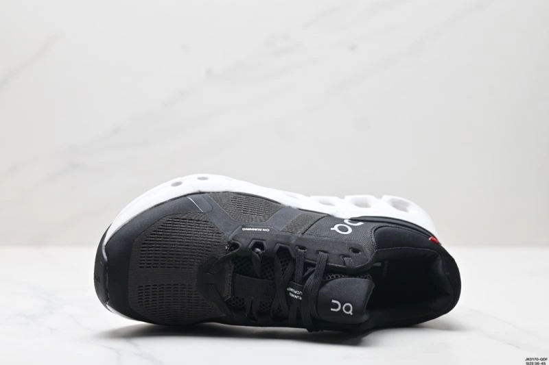 On Running Shoes Versatile 3061