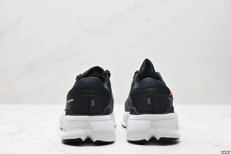 On Running Shoes Versatile 3061