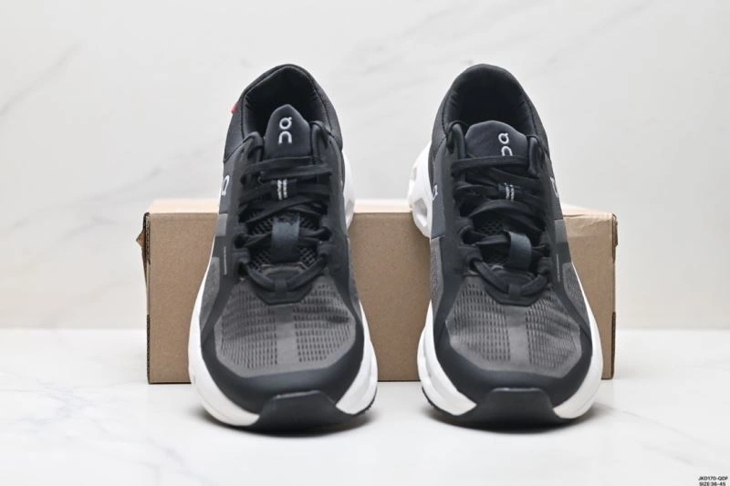 On Running Shoes Versatile 3061