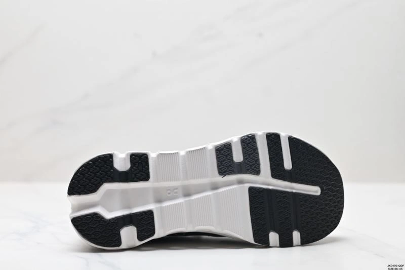 On Running Shoes Versatile 3061