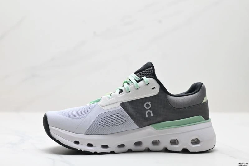 On Running Shoes TravelReady 3056