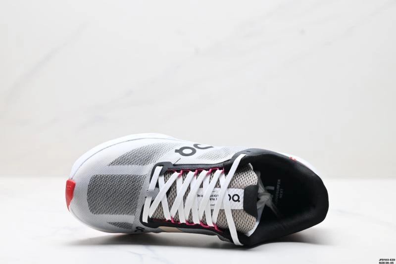 On Running Shoes Efficient 3070