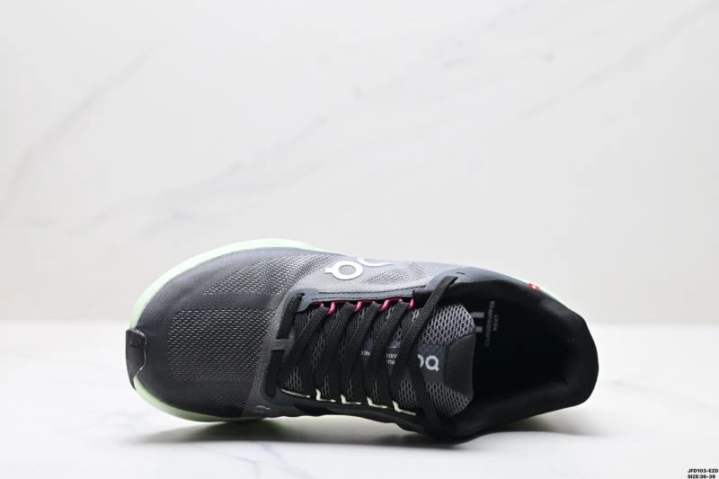 On Running Shoes ComfortFit 3062
