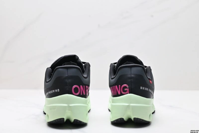 On Running Shoes ComfortFit 3062