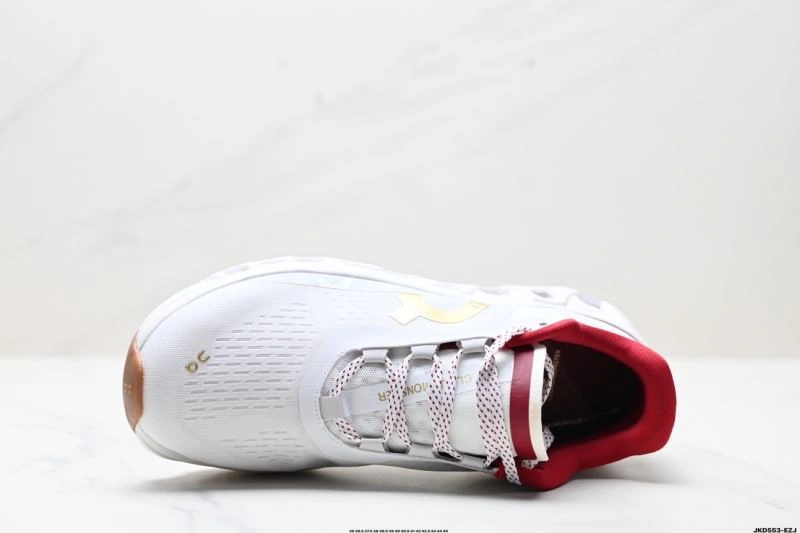 Attractive On Running Shoes 3055